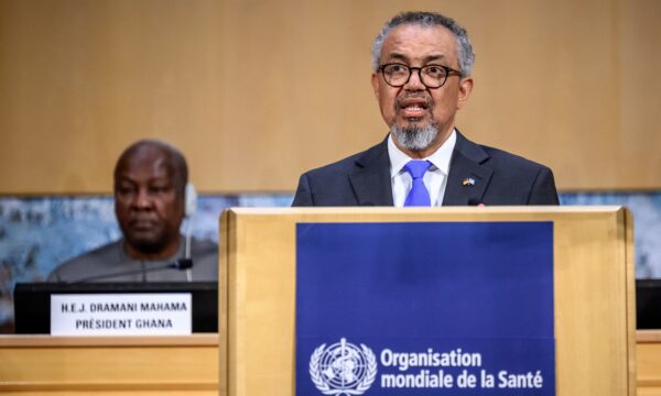 Tedros Adhanom, diretor-geral da OMS, recebe título de doutor honoris causa da Fiocruz