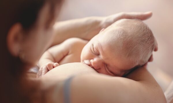 Amamentação: 5 mitos que aumentam a insegurança das mães e o que é verdade