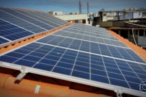 Energia de telhado: geração distribuída avança e desafia o equilíbrio do sistema elétrico