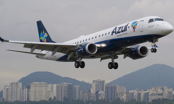 Azul reverte lucro e tem prejuízo de R$ 1,041 bilhão no 2º trimestre