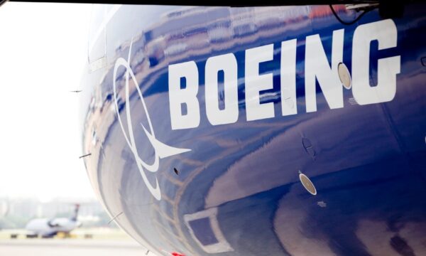 Boeing e GoGo testam drone militar conectado via satélite em desafio à Starlink