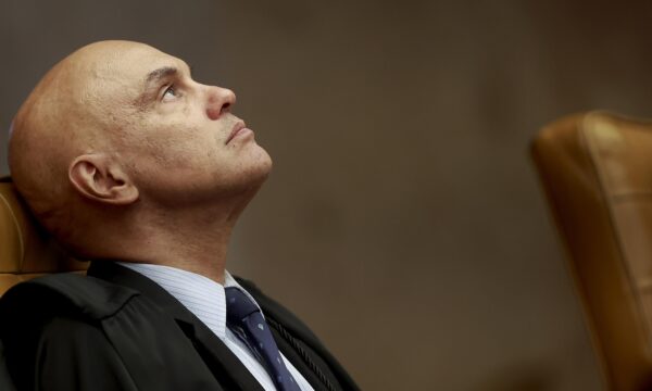 Oposição pede afastamento do diretor da PF e protocola novo pedido de impeachment de Moraes