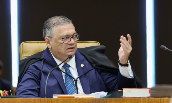 Após Master, Dino dá 90 dias para Fazenda reavaliar regras de atuação da CVM