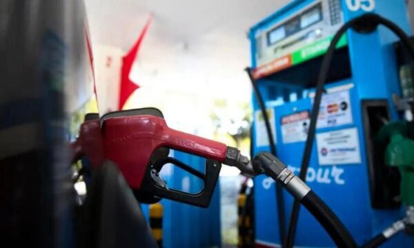 Governo prorroga subvenção ao diesel por mais 30 dias, às vésperas da eleição