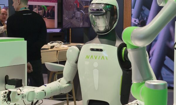 Toyota planeja ter 400 mil robôs humanoides para trabalhar ao lado de funcionários de fábrica