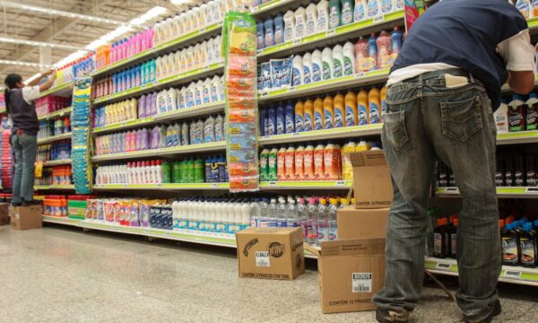 Calendário econômico: ata do Copom, IPCA-15, Relatório de Política Monetária no radar