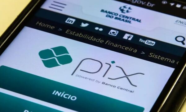 Número de transações com Pix caem 10% após proibição de bets